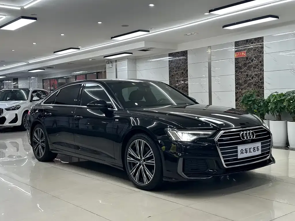Audi A6L — фото 10