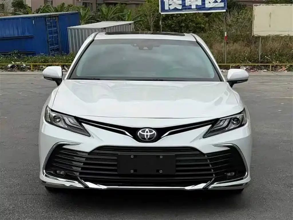 Toyota Camry 2021 из CN, фото 8