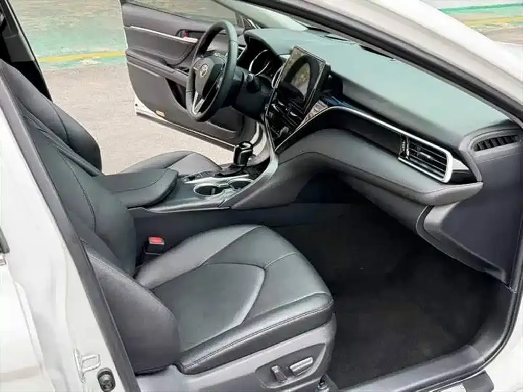 Toyota Camry 2021 из CN, фото 7