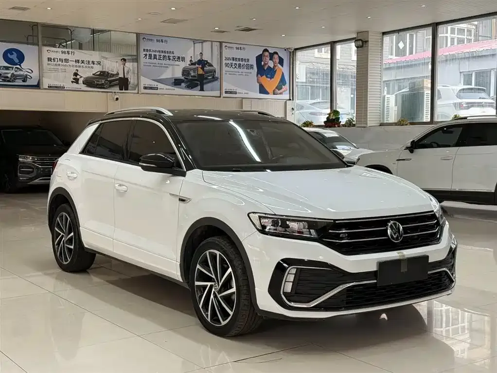 Volkswagen T-Roc — фото 2