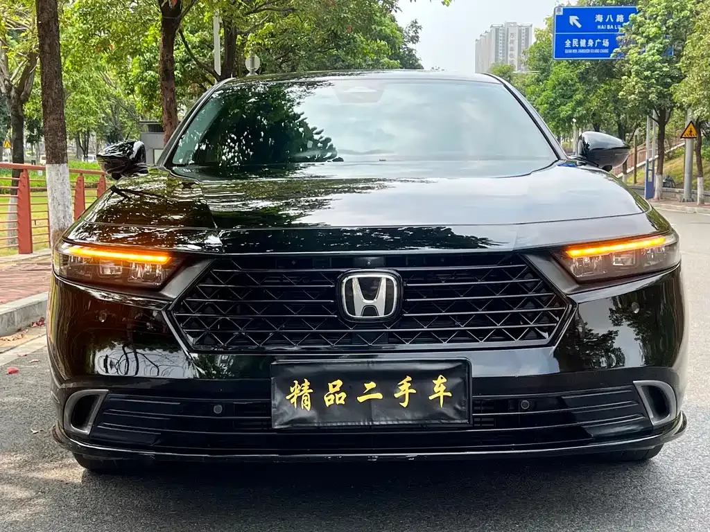 Honda Accord — фото 9