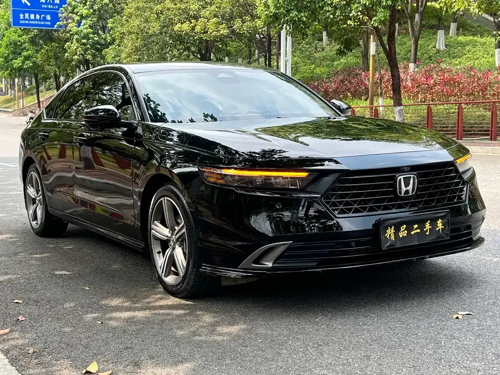 Honda Accord — фото 6