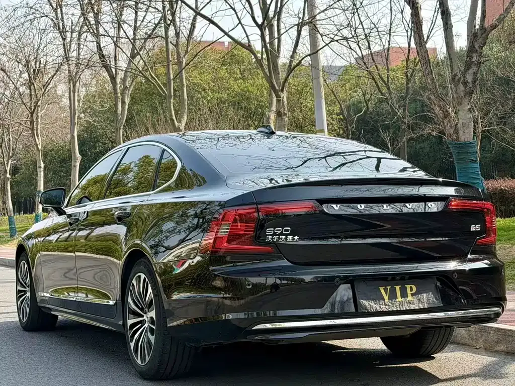 Volvo S90 2023 из CN, фото 4