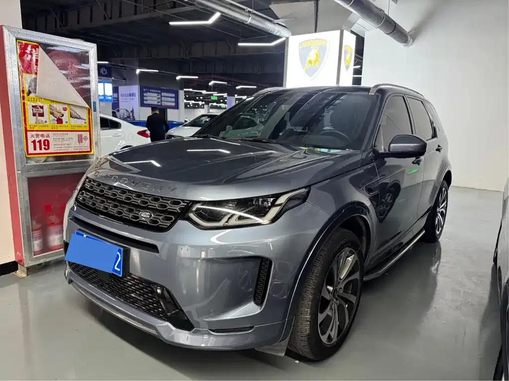 Land Rover Discovery Sport — фото 1