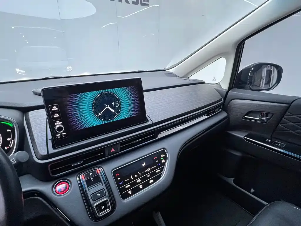 Honda Elysion 2023 из CN, фото 7