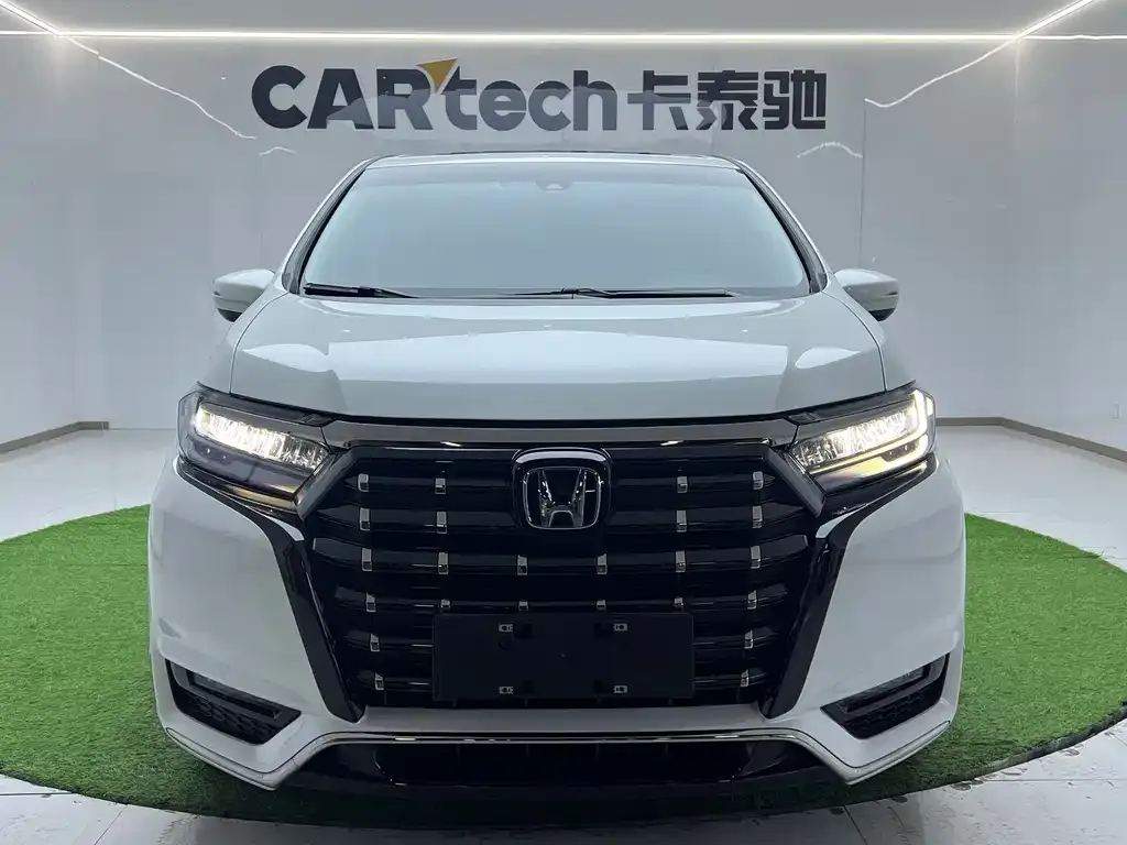 Honda Elysion 2023 из CN, фото 9