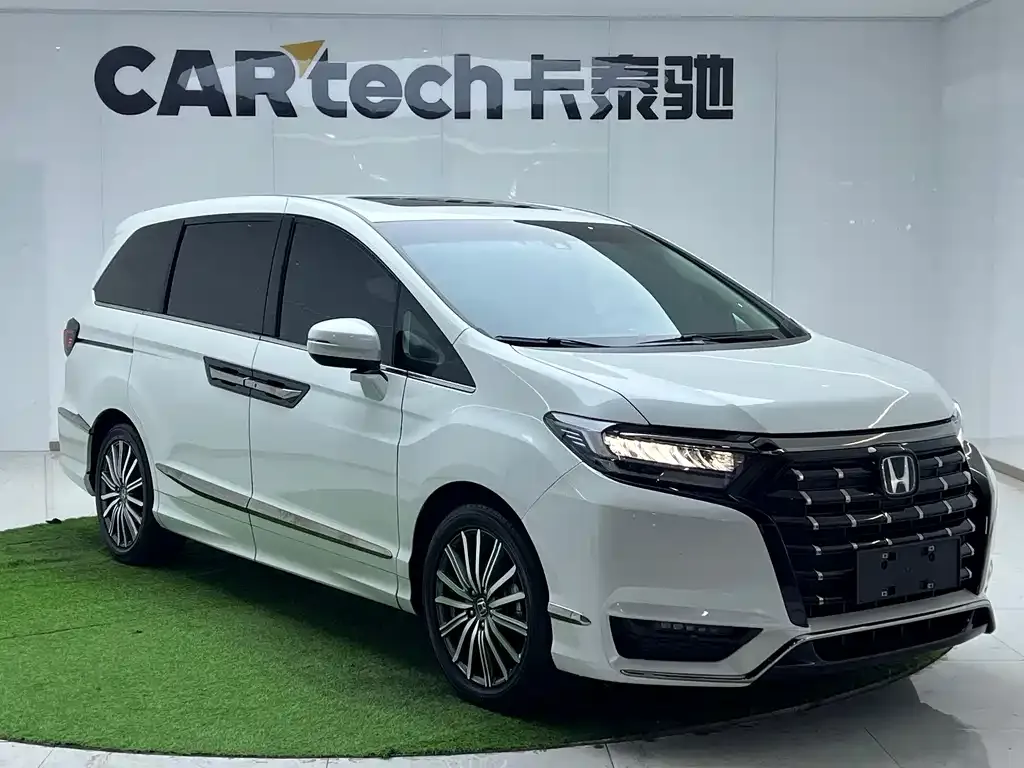Honda Elysion 2023 из CN, фото 2