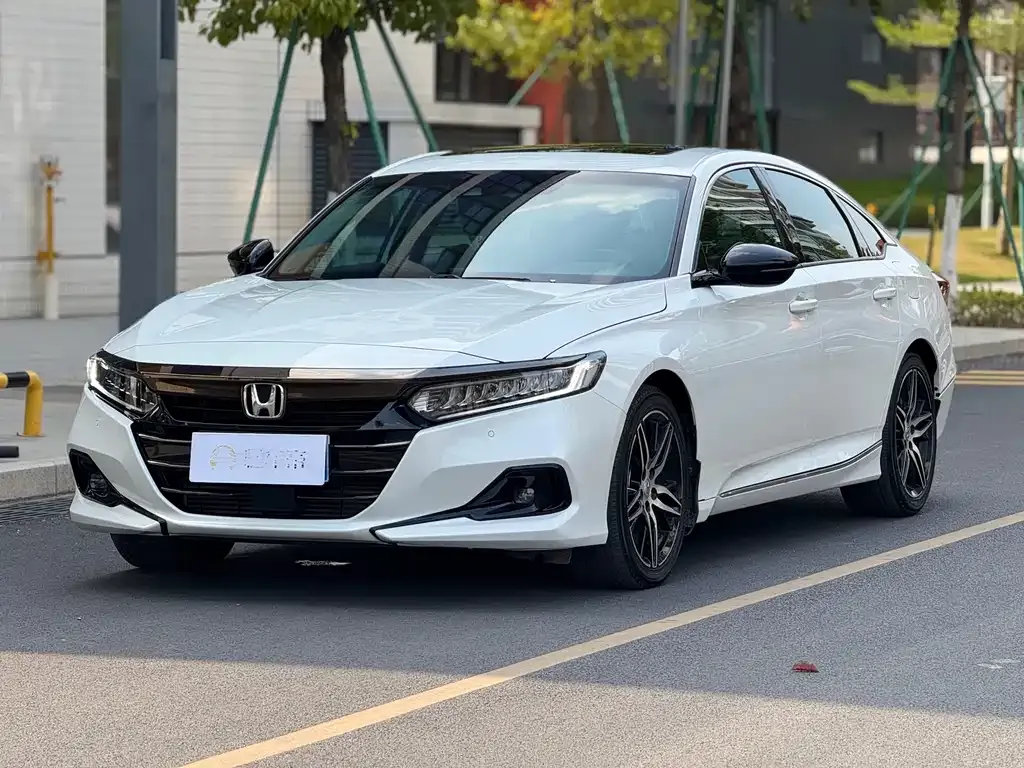Honda Accord — фото 6