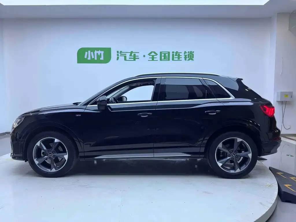Audi Q3 2021 из CN, фото 3