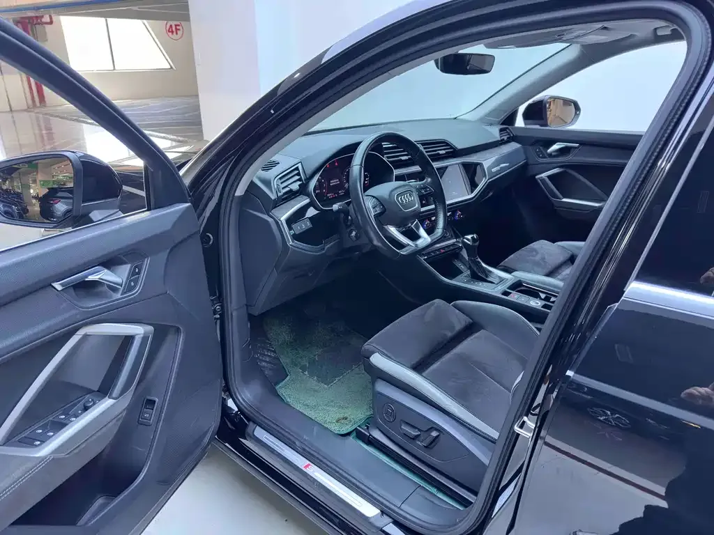 Audi Q3 2021 из CN, фото 9
