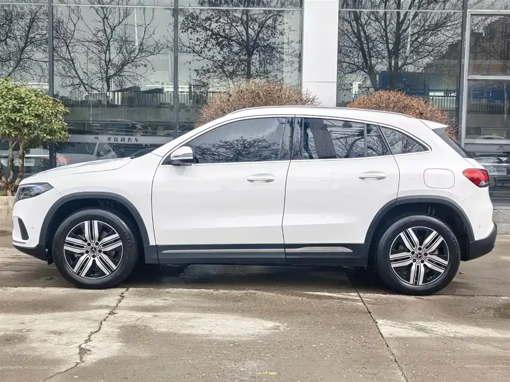 Mercedes-Benz EQA — фото 3