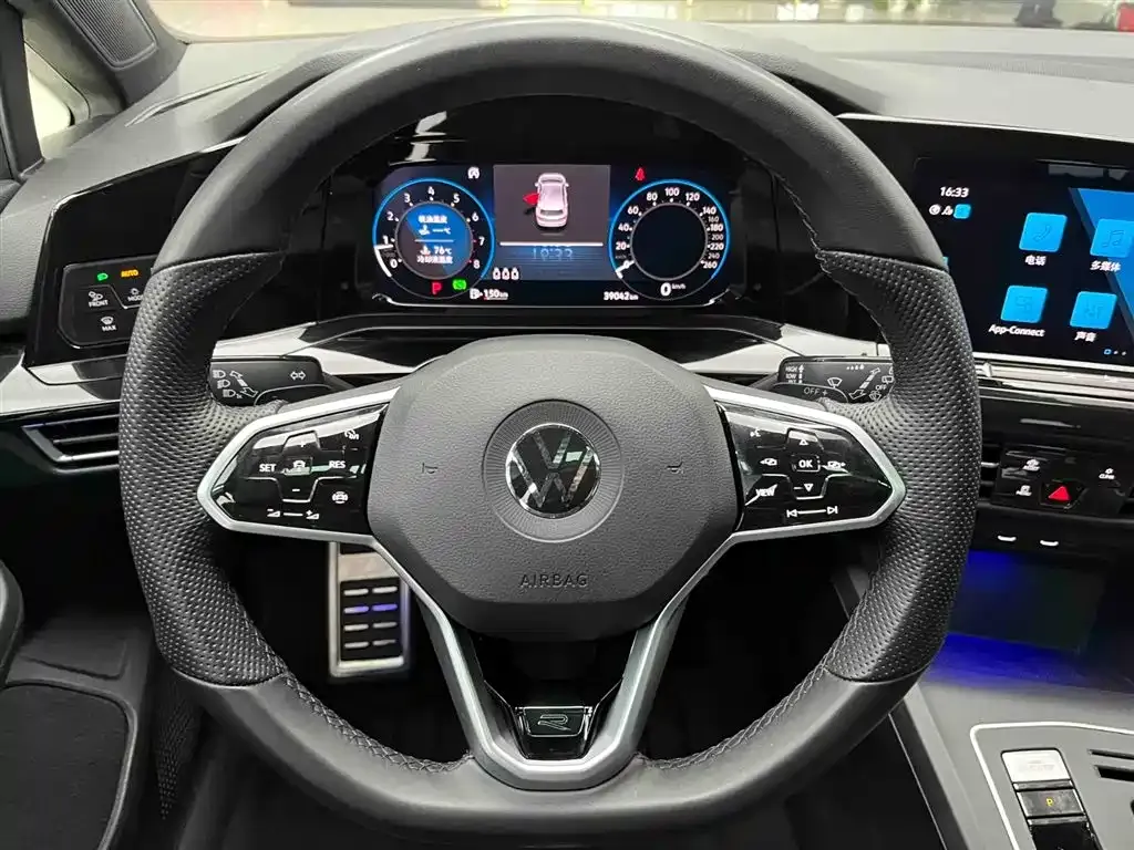 Volkswagen Golf 2022 из CN, фото 3