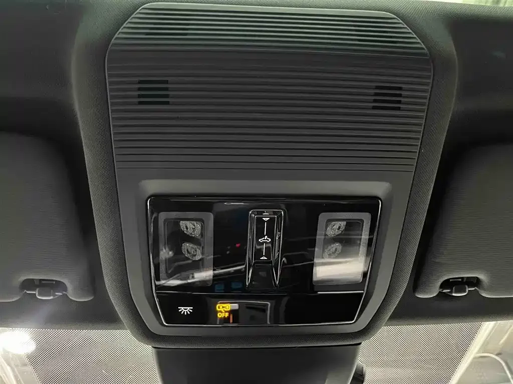 Volkswagen Golf 2022 из CN, фото 10