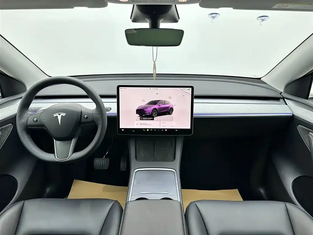 Tesla Model Y — фото 2