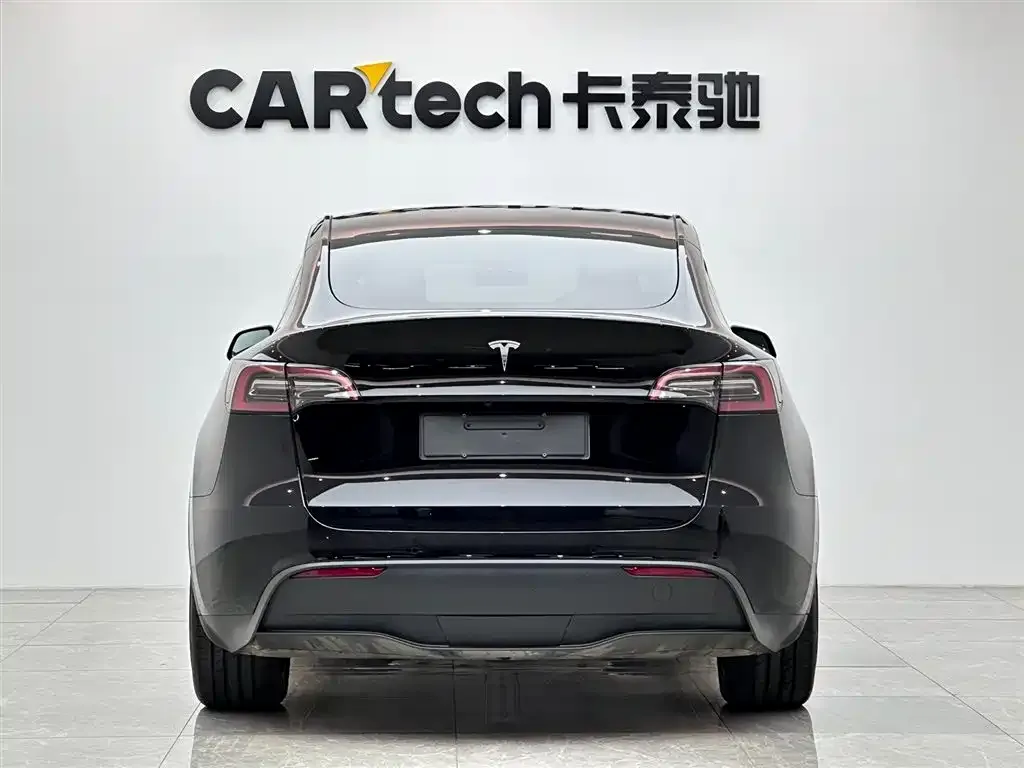 Tesla Model Y — фото 4