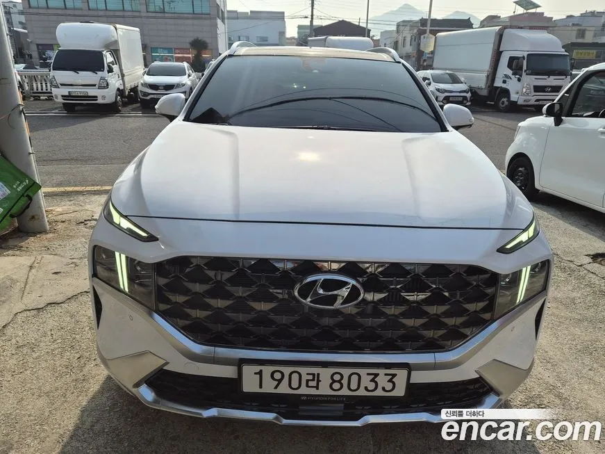 Hyundai Santafe — фото 1