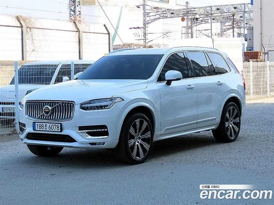 Volvo XC90 — фото 2