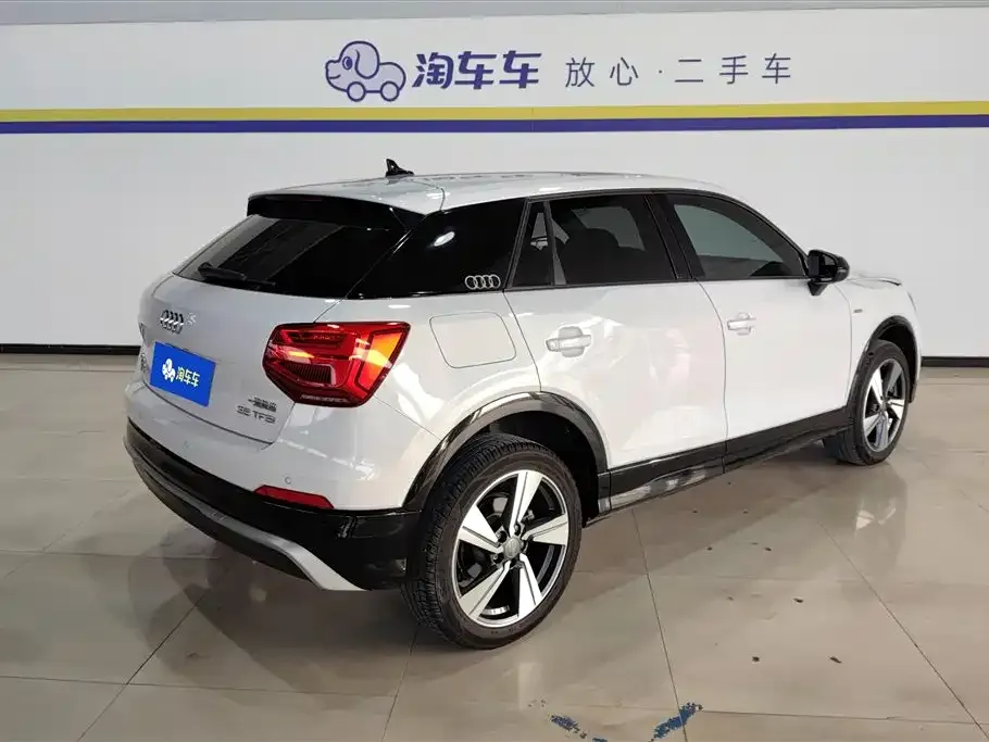 Audi Q2L 2021 из CN, фото 4