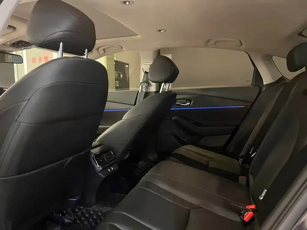 Honda Accord New Energy 2024 из CN, фото 2