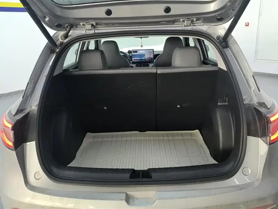 Geely Starburst — фото 7