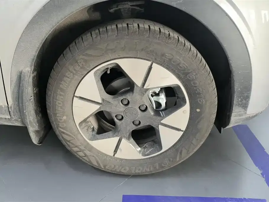 Geely Starburst — фото 4
