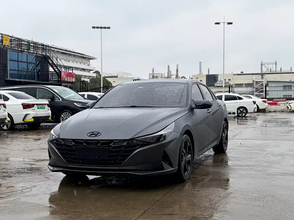 Hyundai Elantra 2022 из CN, фото 1