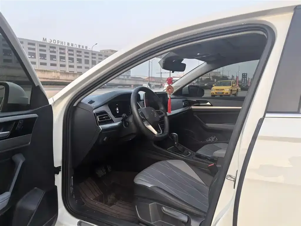 Volkswagen Lavida 2024 из CN, фото 8