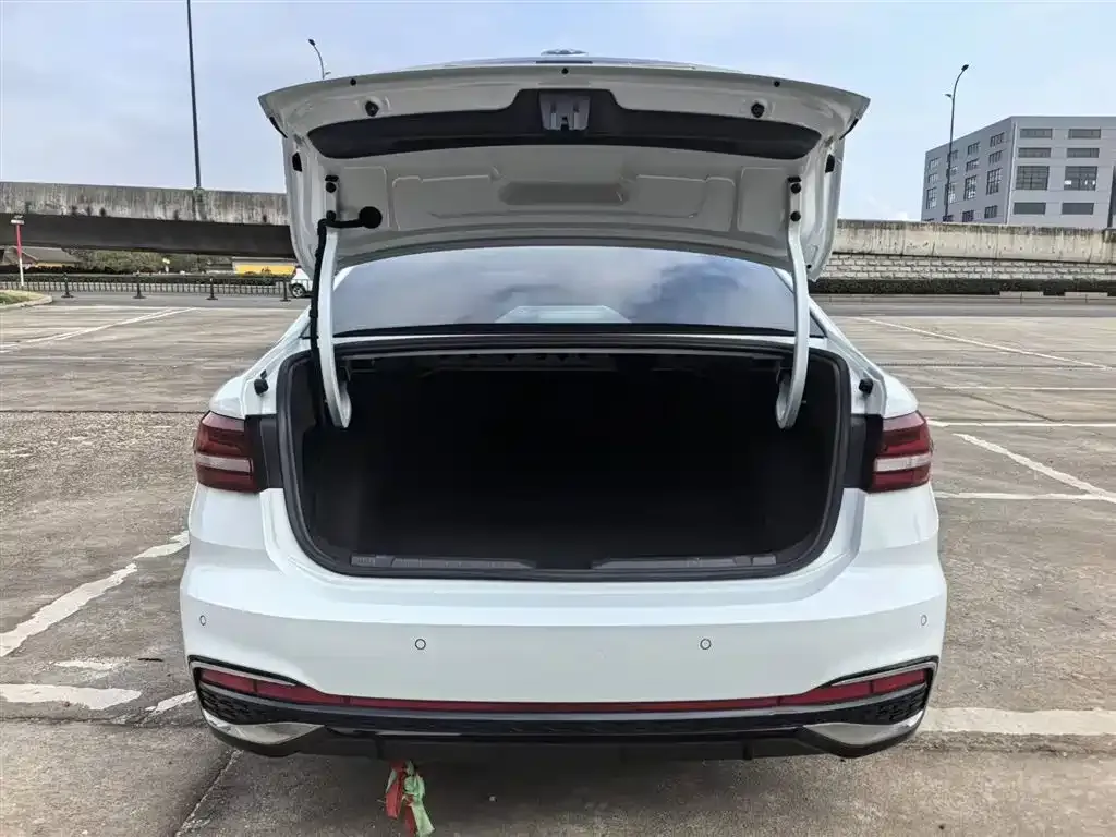 Volkswagen Lavida 2024 из CN, фото 9