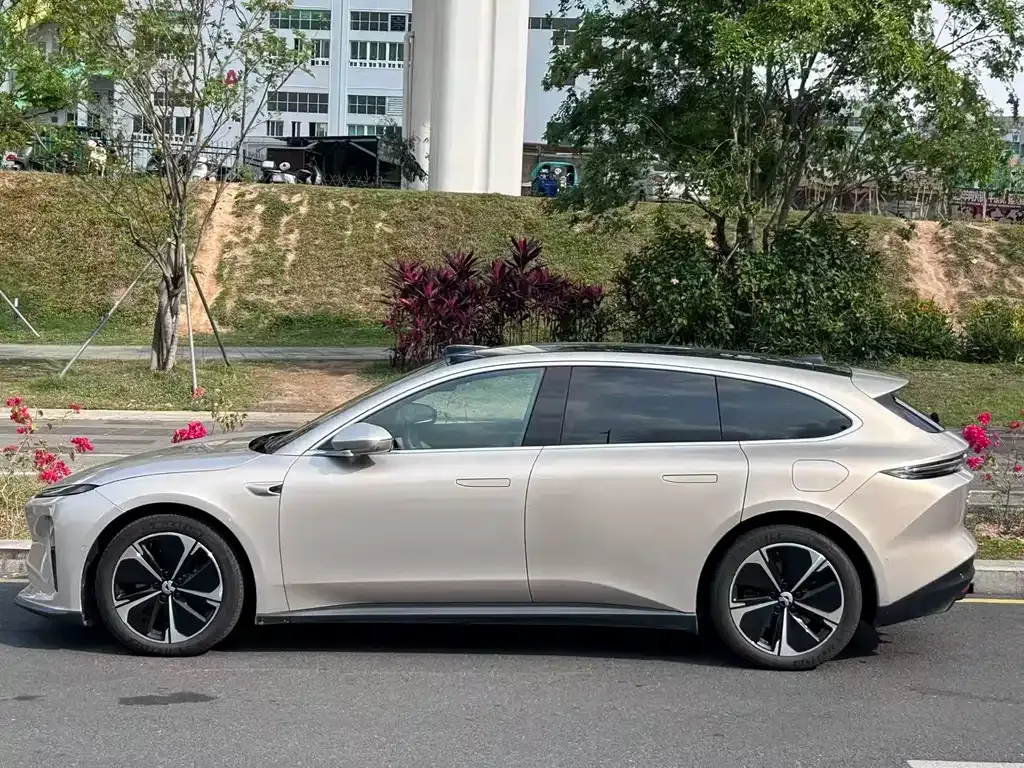 NIO ET5T 2023 из CN, фото 10