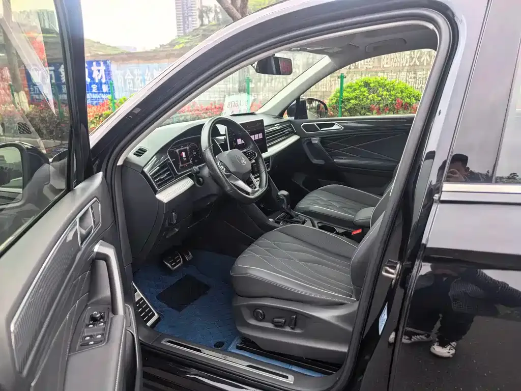 Volkswagen Tiguan L 2021 из CN, фото 10