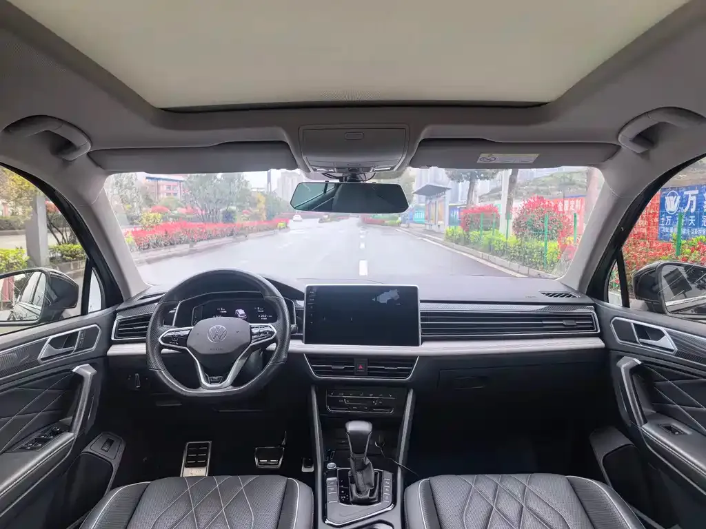 Volkswagen Tiguan L 2021 из CN, фото 8