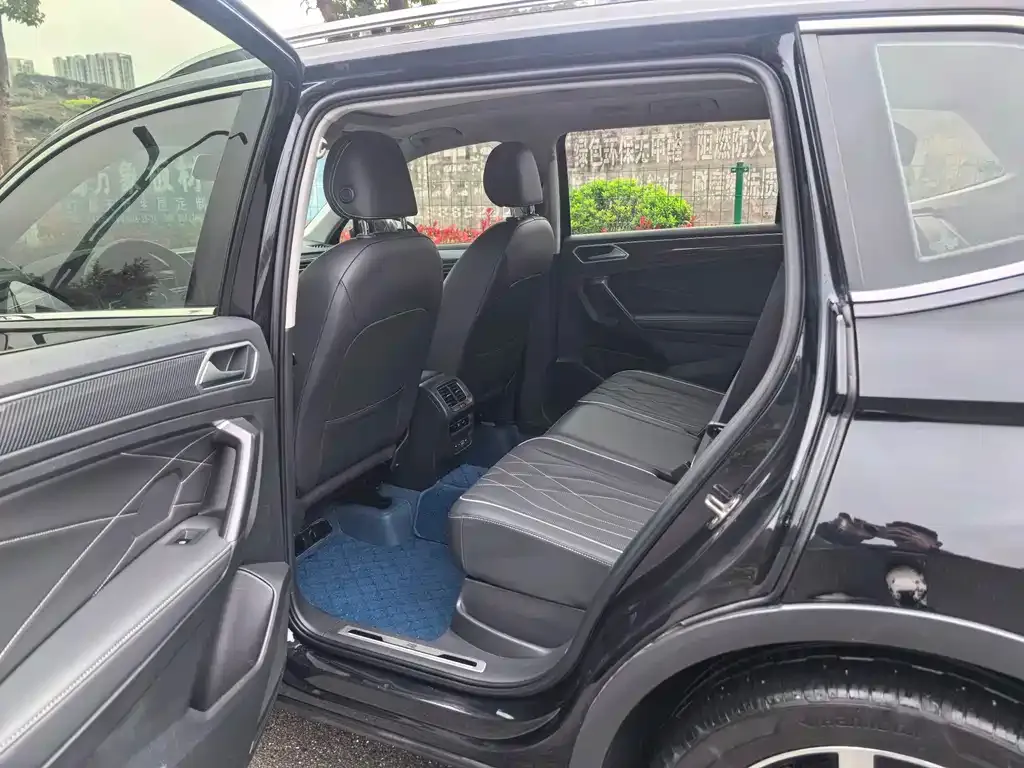 Volkswagen Tiguan L 2021 из CN, фото 9