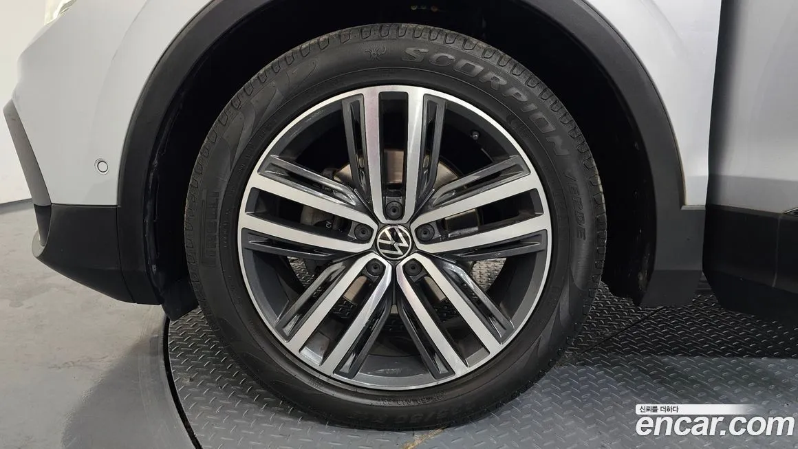 Volkswagen Tiguan 2023 из KR, фото 8
