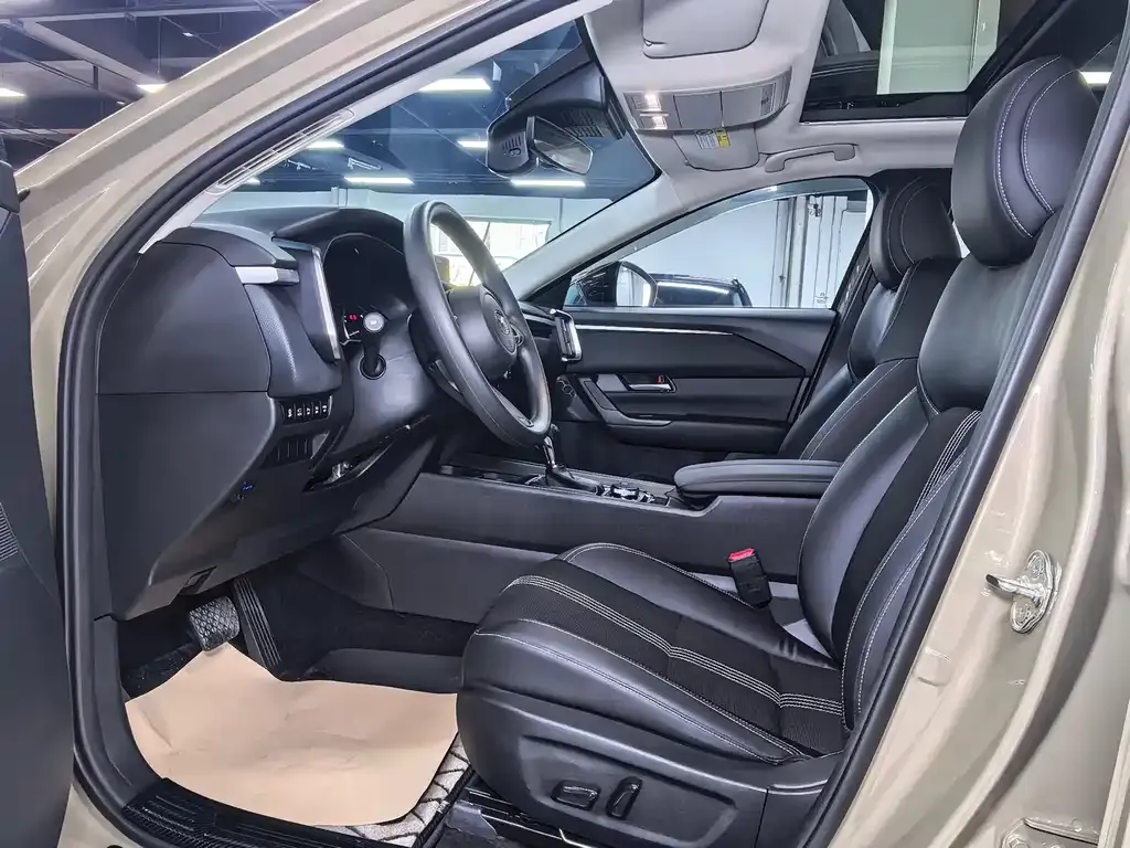 Mazda CX-50 2023 из CN, фото 7