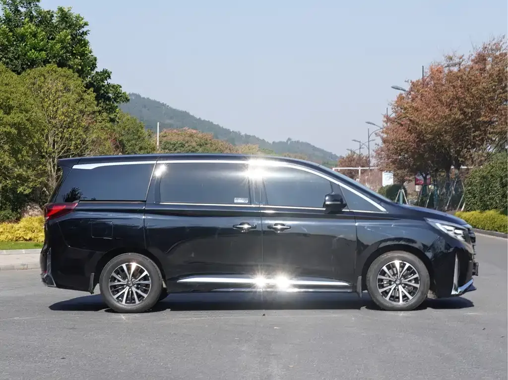 GAC Motor Trumpchi M8 — фото 4