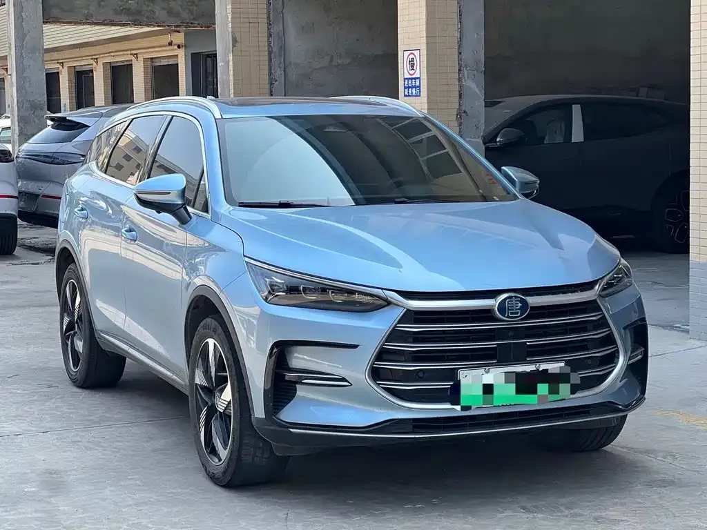 BYD Tang New Energy — фото 1