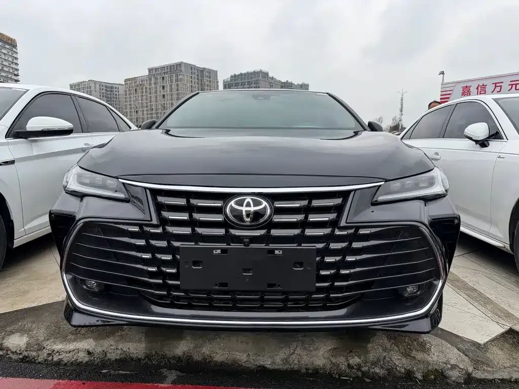 Toyota Avalon — фото 10