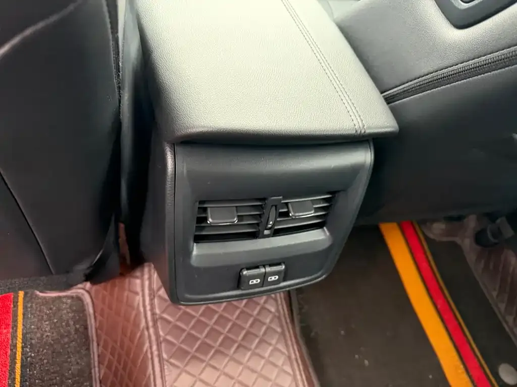 Toyota Avalon — фото 2