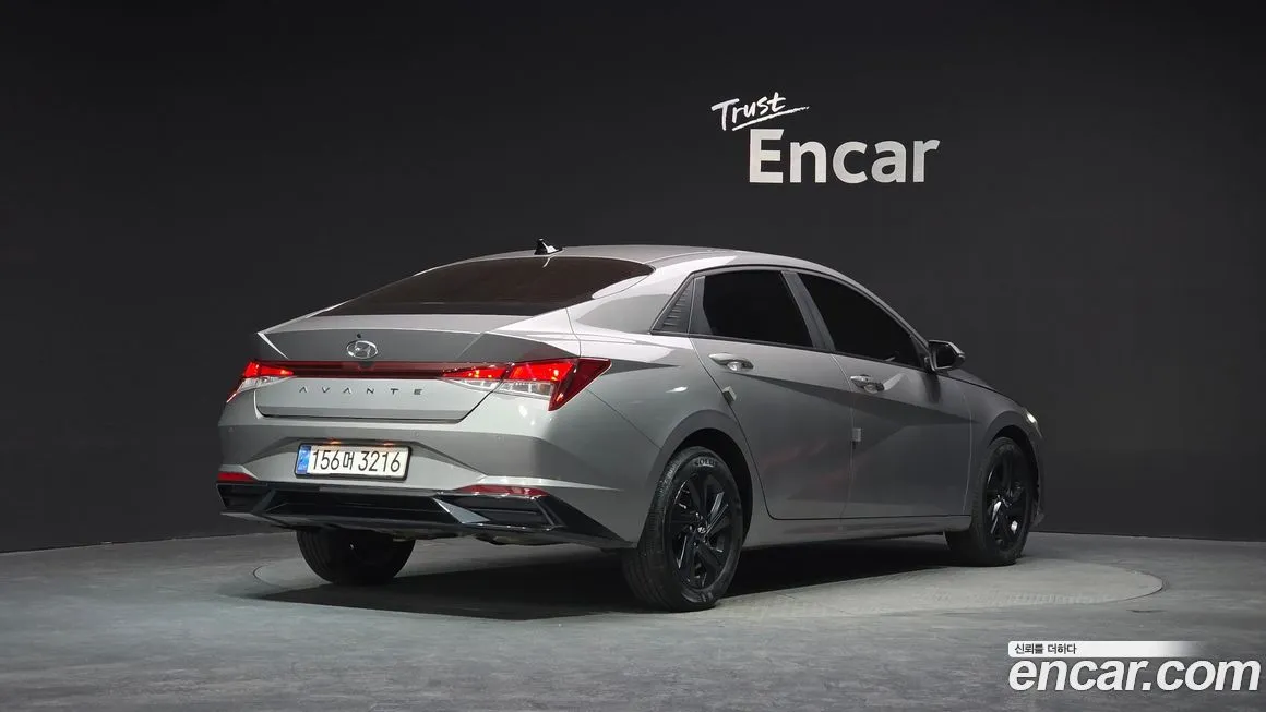 Hyundai AVANTE — фото 2