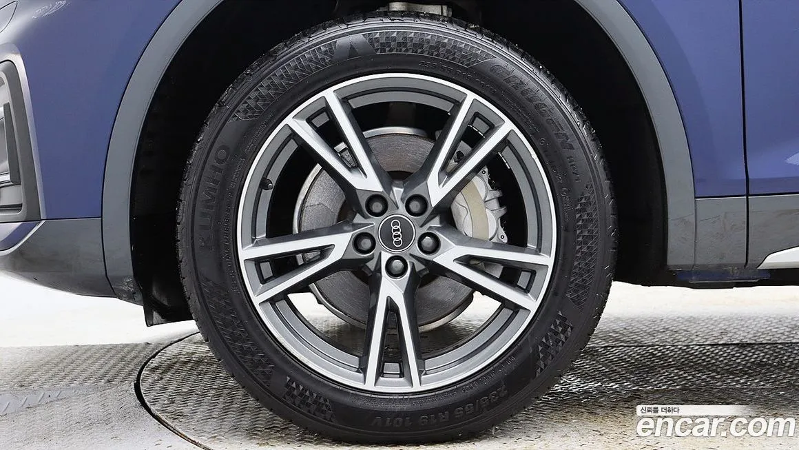 Audi Q5 2022 из KR, фото 7