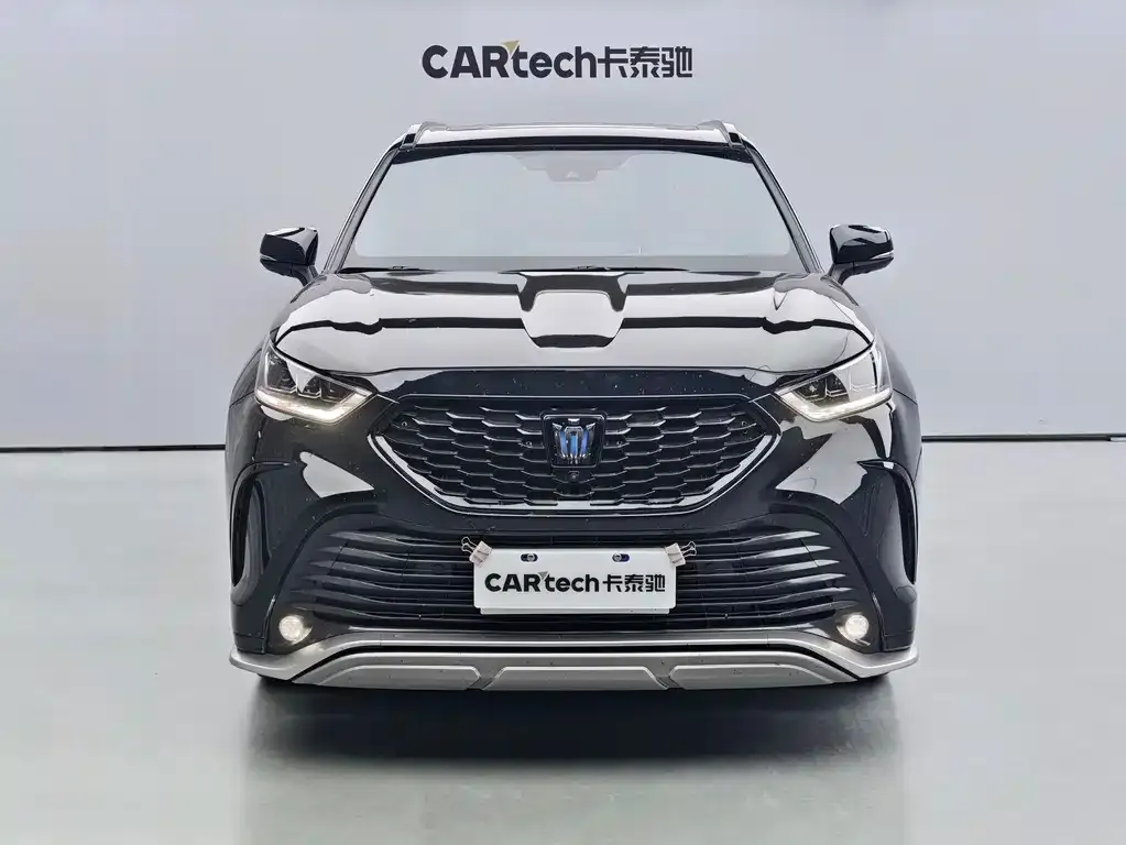 Toyota Crown Kluger 2024 из CN, фото 2