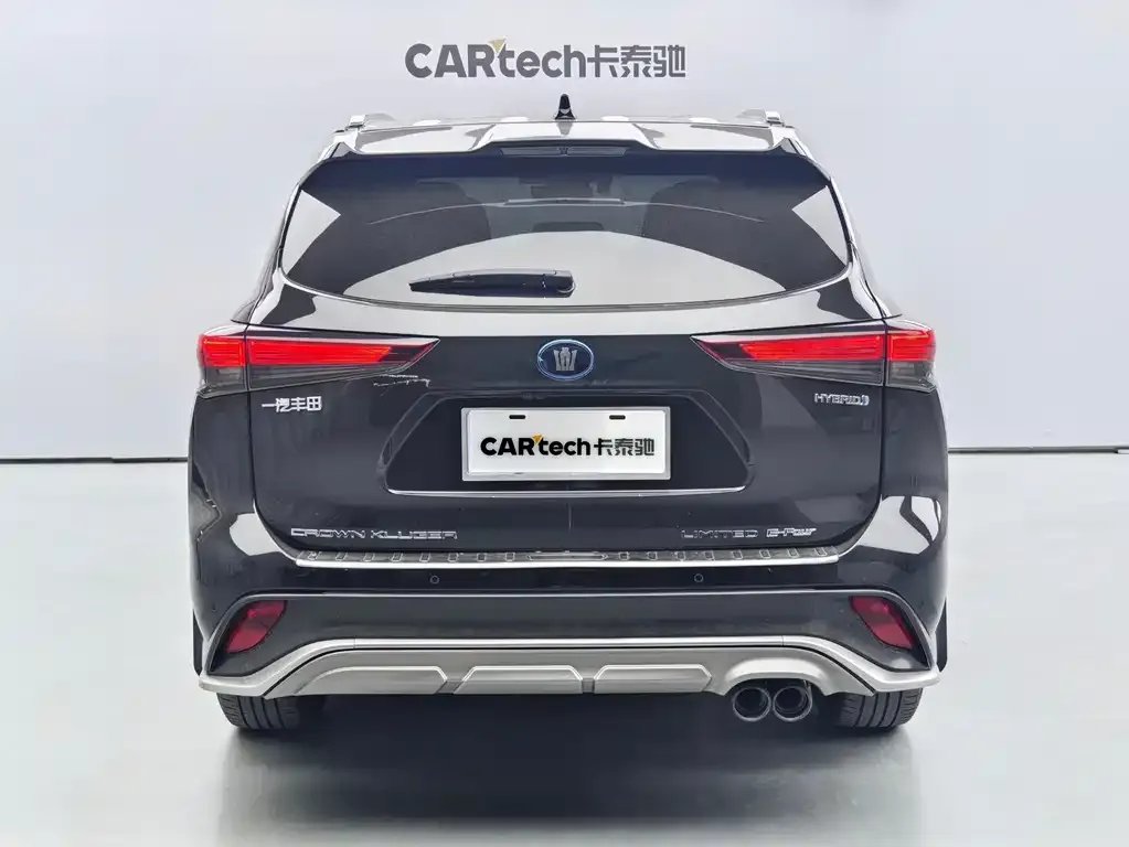 Toyota Crown Kluger 2024 из CN, фото 3