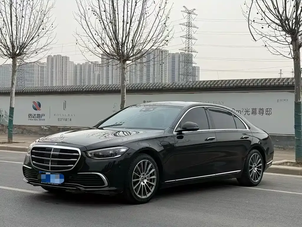 Mercedes-Benz S-Class — фото 1