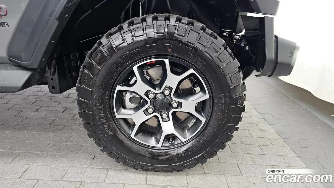 Jeep Wrangler 2022 из KR, фото 8