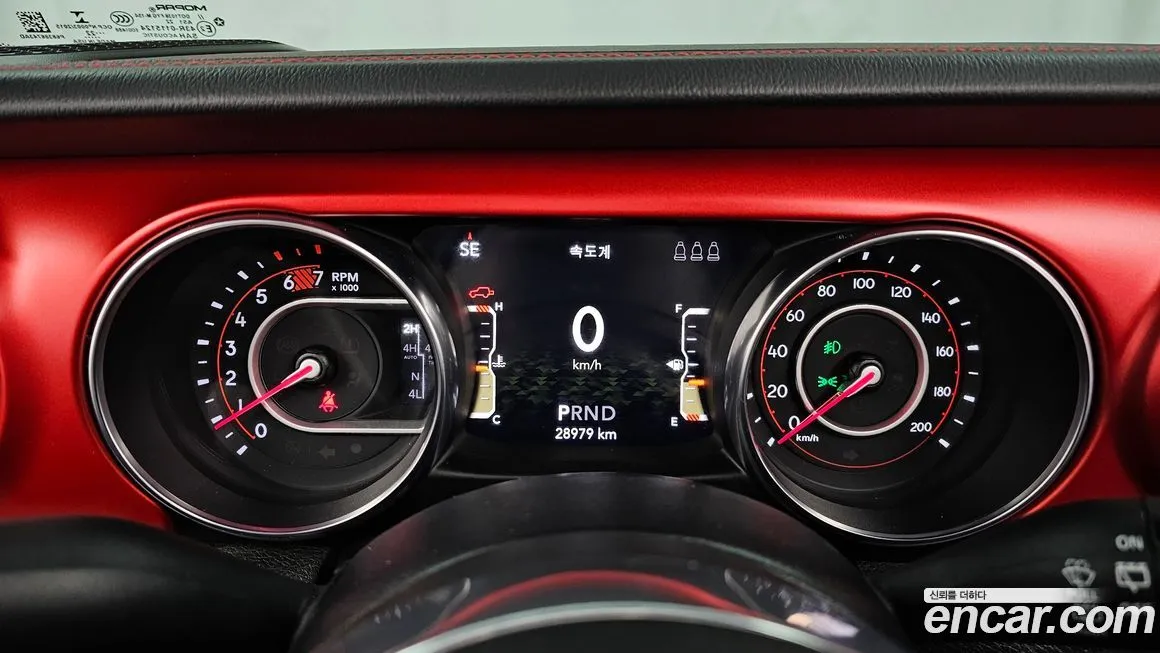 Jeep Wrangler 2022 из KR, фото 4