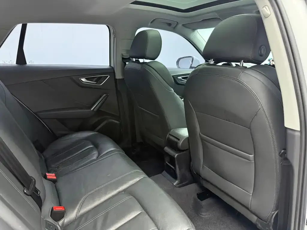 Audi Q2L 2022 из CN, фото 2