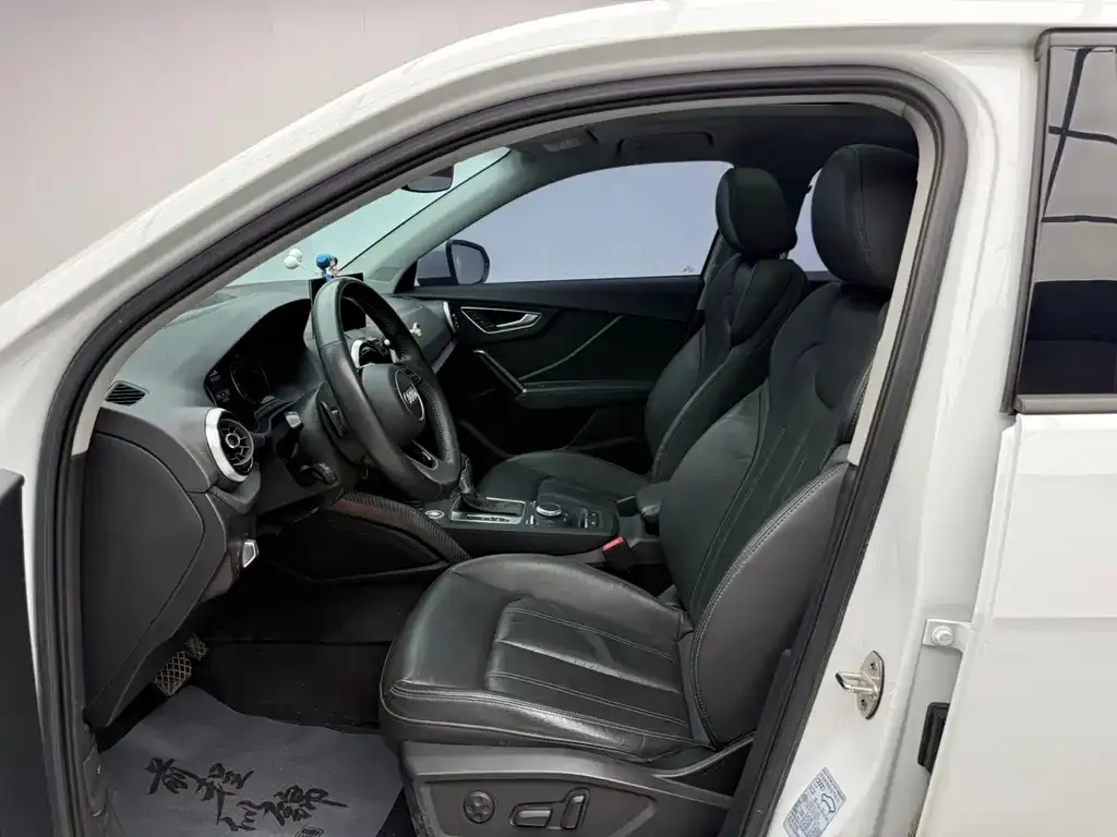 Audi Q2L 2022 из CN, фото 9