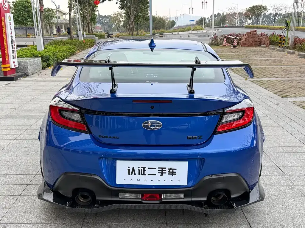 Subaru BRZ 2023 из CN, фото 10