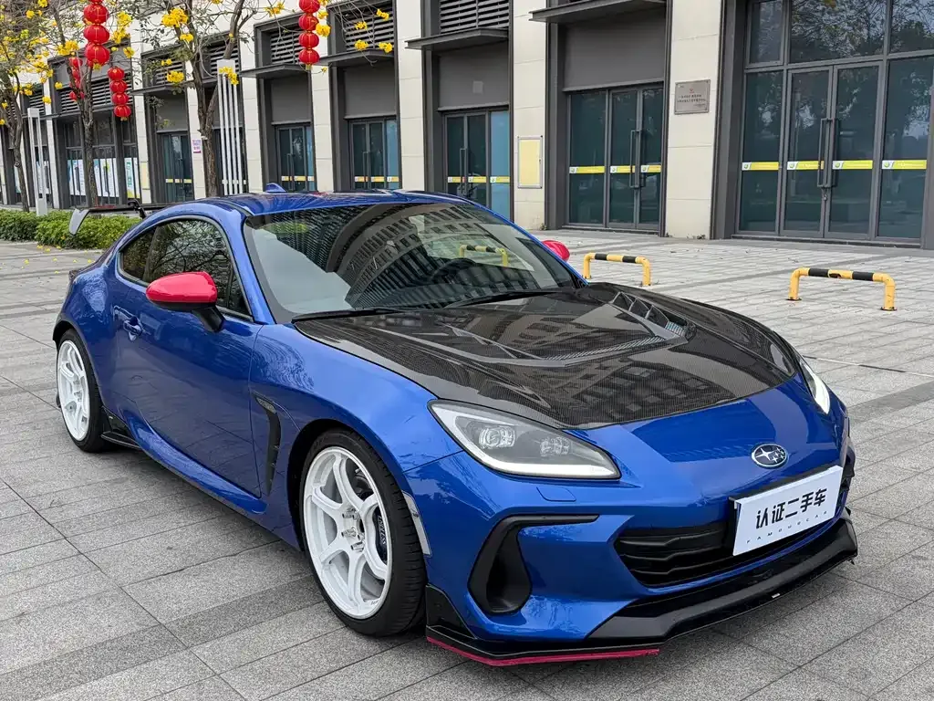 Subaru BRZ 2023 из CN, фото 4