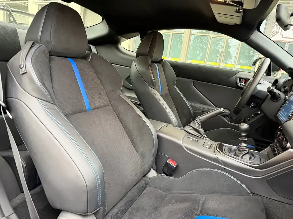 Subaru BRZ 2023 из CN, фото 8